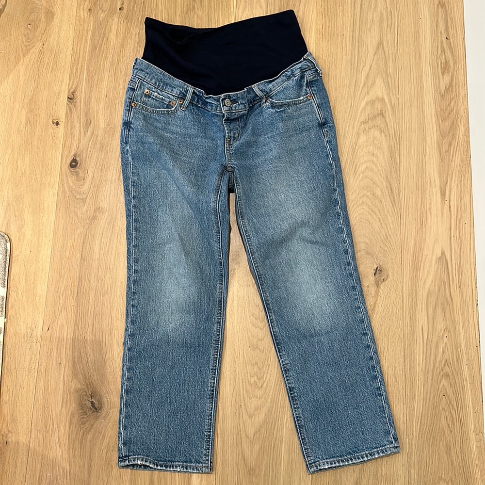 EUC gap maternity denim women’s sz 27 short